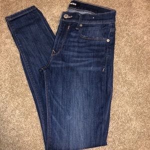 Express Skinny Size 4